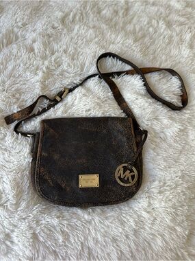 Michael Kors Distressed Brown Leather Crossbody Saddle Bag Boho Festival Purse